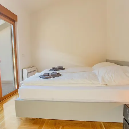 Exclusive Penthouse Old Town With Sauna And Jacuzzi Daire *